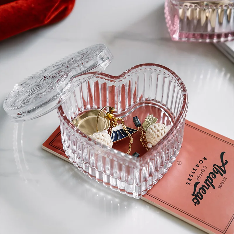 Love Heart Shape Crystal Glass Candy Jar, Dried Fruit Plate, Sugar Bowl, Jewelry Box with Lid, Living Room 2