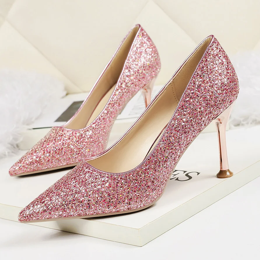

2020 New Women Fetish 8cm High Heels Female Bridal Stiletto Pink Heels Pumps Lady Scarpins Elegant Glitter Gold Wedding Shoes