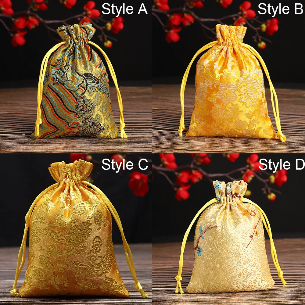 Handmade Embroidered Satin Drawstring Gift Pouch – Elegant Jewelry & Gift Packaging Bag
