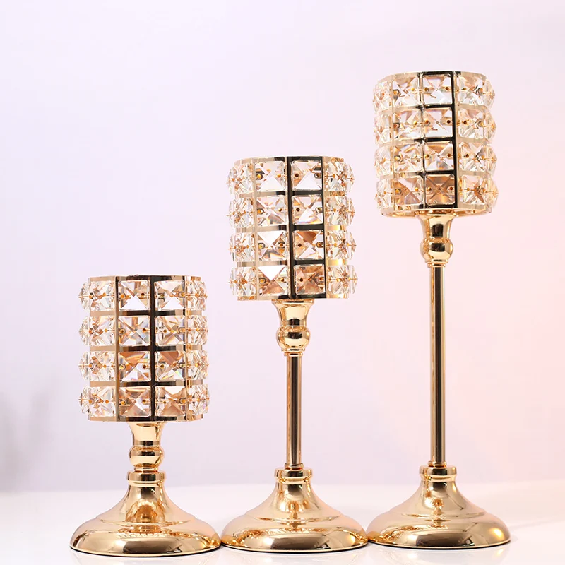 

3pcs Exquisite Nordic Candlestick Ornaments Gold Crystal Candlestick Table Candle Holders for Home Christmas Wedding Decor Gifts