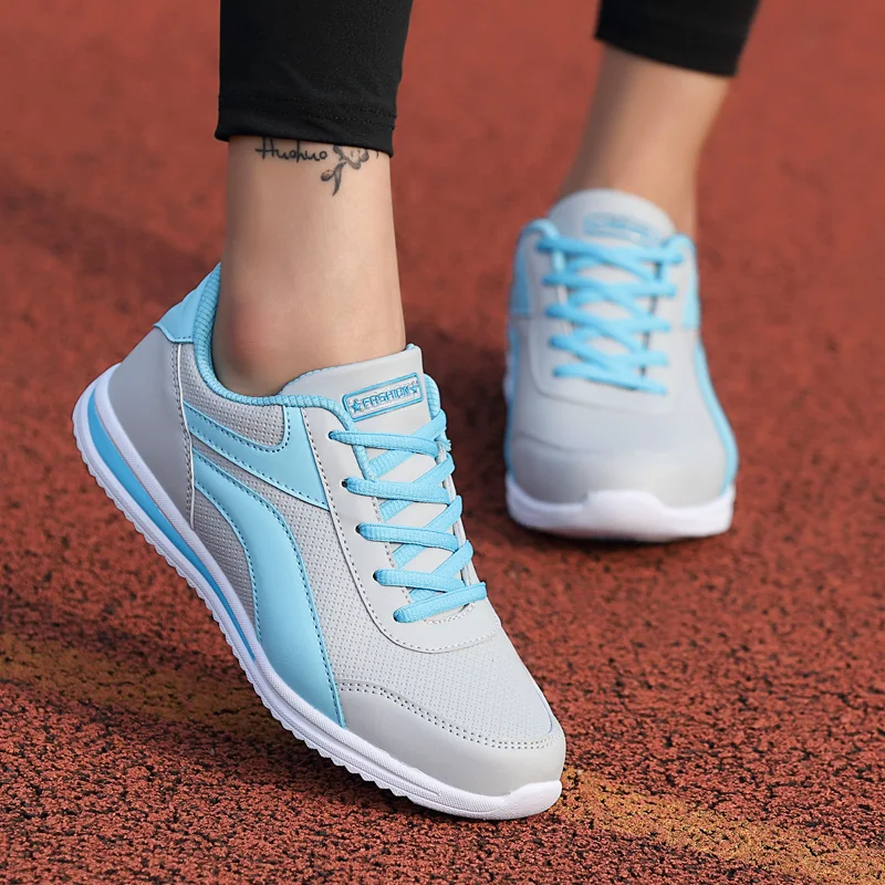 Women's Running Shoes Lightweight Breathable Women's Sports Shoes Large Fashion Casual Sports Shoes Vulcanized Shoes