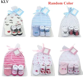 

Cartoon Baby Socks + Anti-scratch Gloves +Hat Set Newborn Infant 100 Days /1 Month Party Gift