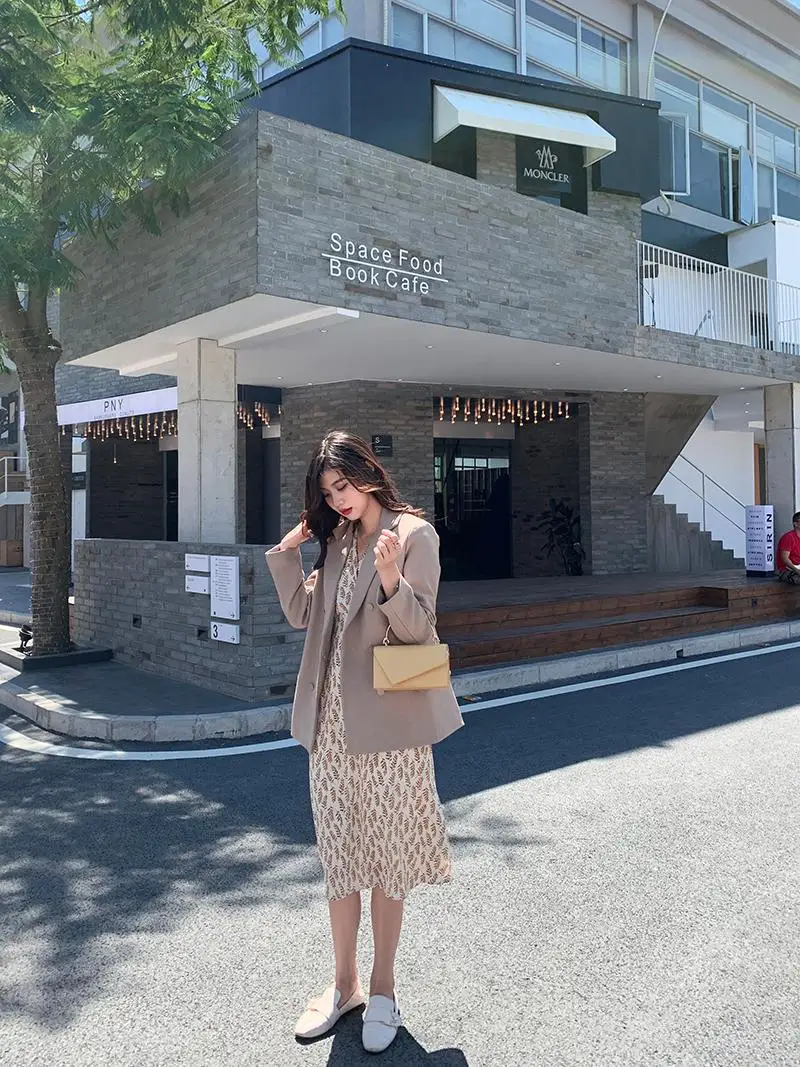 Elegant Double-breasted Women Blazer Notched Collar Work Style Female Suit Jacket Casual Brief Blazer Outerwear