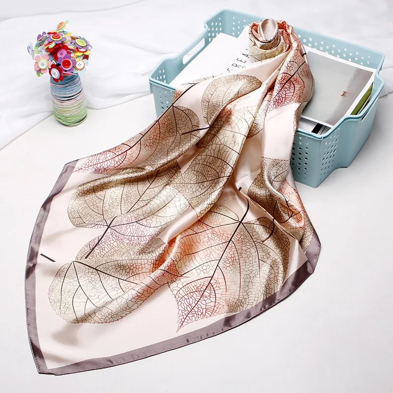 2021 New Brand Designer Silk Scarf 90*90cm Foulard Bandana Long Large Shawls Wraps Winter Neck Scarves Pashmina Lady Hijab
