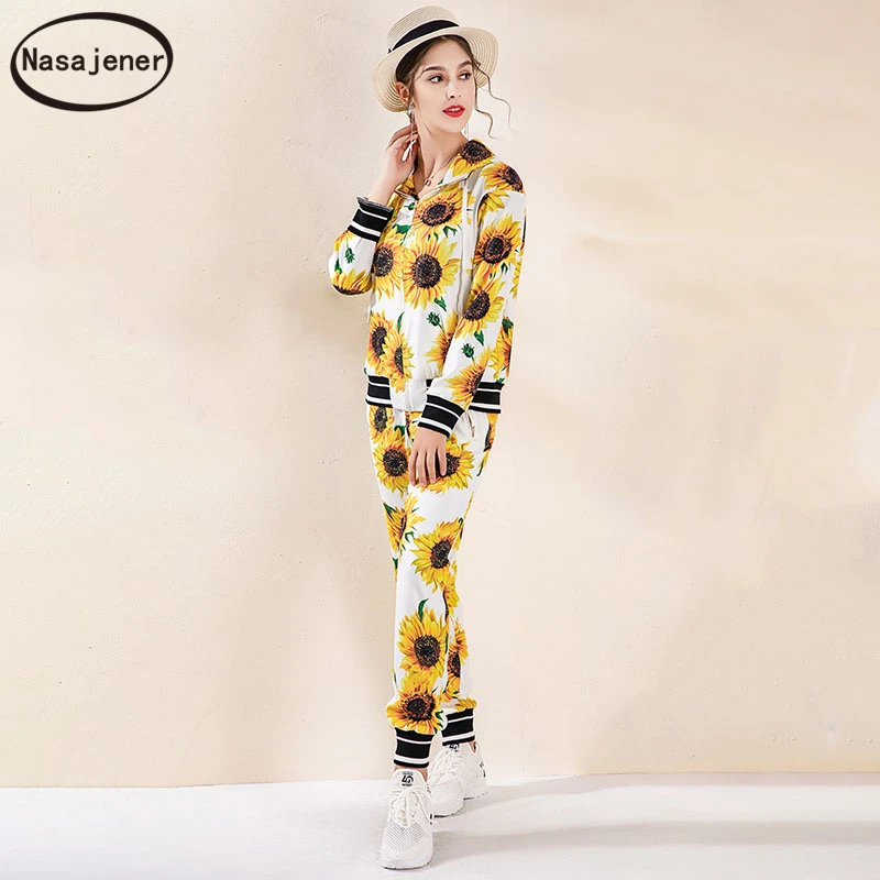 

2019 autumn new sunflower print sports suit wild hooded jacket casual fashion beam pants two sets of women