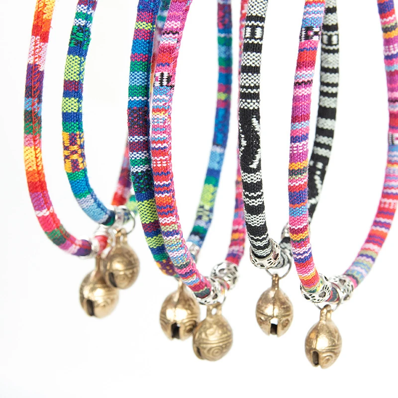 Collar ajustable para mascotas, Collar para gatos y gatos, productos para mascotas, plomo Vintage con hebilla de campana, accesorios