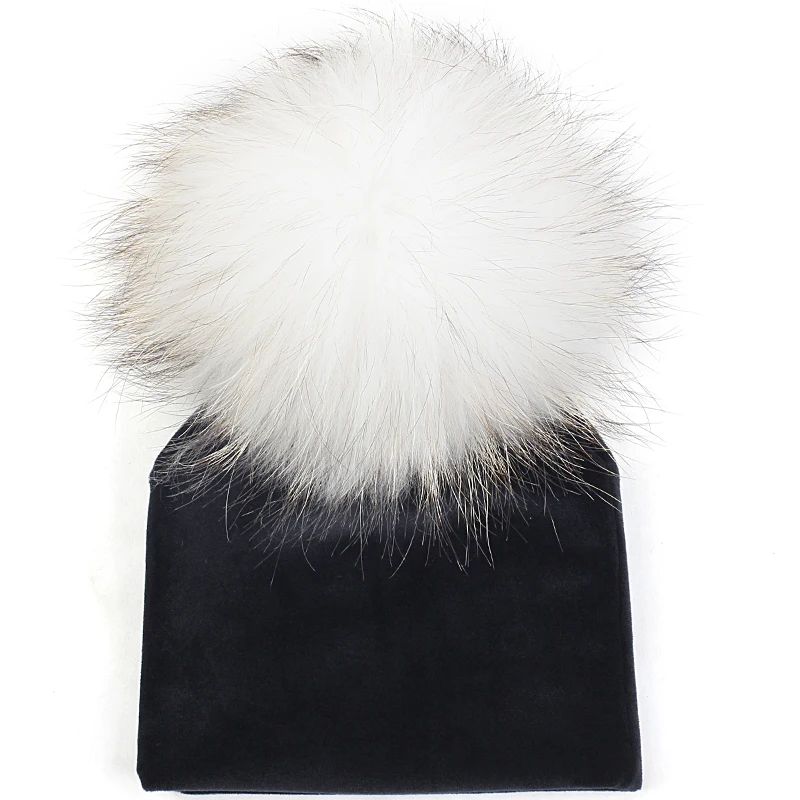 black white Nebworn зимнее теплое платье из плотной ткани, шапки-бини с 15 см енота меховым пом Шапки для маленьких мальчиков и девочек мягкая детская шляпа для малышей - Цвет: black white