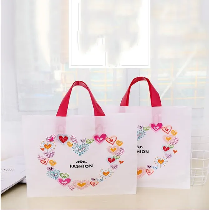 25 Stks/pak Hart Bedrukte Plastic Tas Met Handvat Bruiloft Geschenkverpakking Zak Grote Winkelen Plastic Zak 25 Stks/pak Hart Bedrukte Plastic Tas Met Handvat Bruiloft Geschenkverpakking Zak Grote Winkelen Plastic Zak