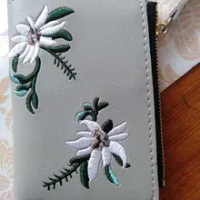 Billetera corta con estampado de flores para mujer, monedero pequeño con cremallera, tarjetero de cuero