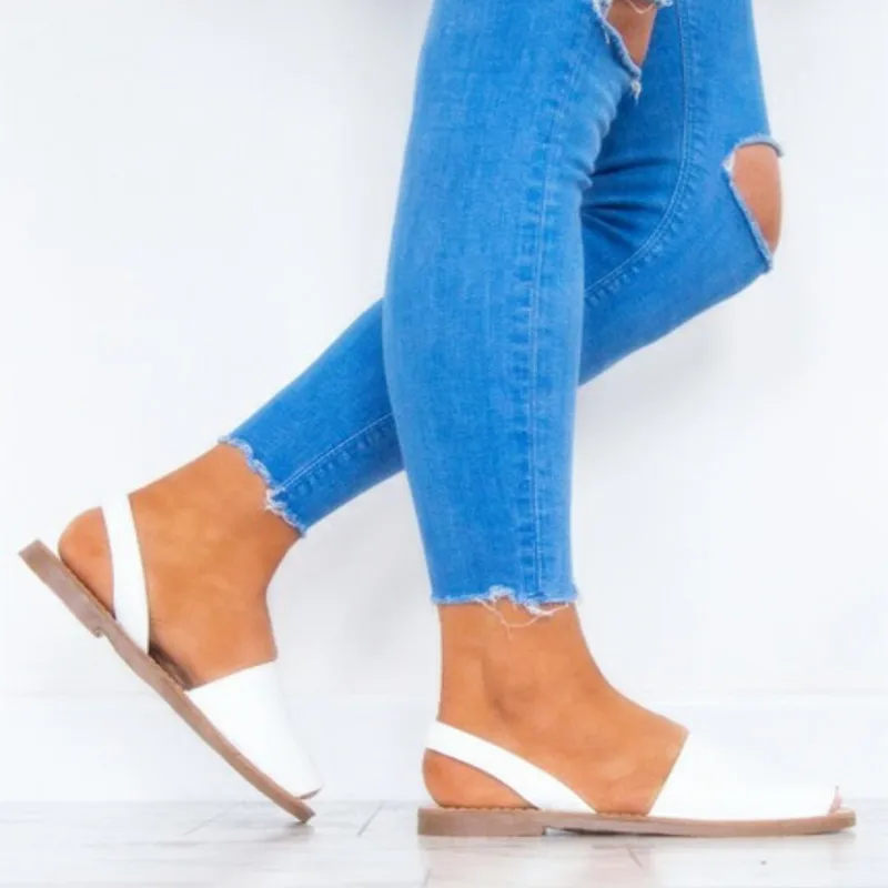 8752641825_723870206