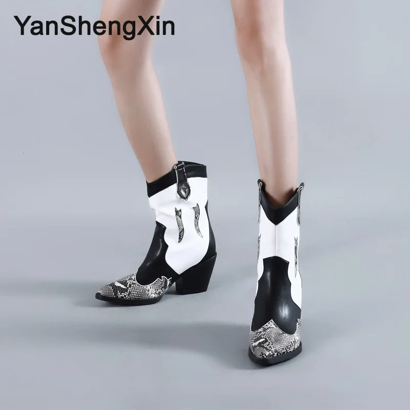 YANSHENGXIN/обувь; женские ботинки; ботинки до середины икры с острым носком и змеиным узором; модная женская обувь; цвет черный, белый; ботинки осень-зима; женские ботинки