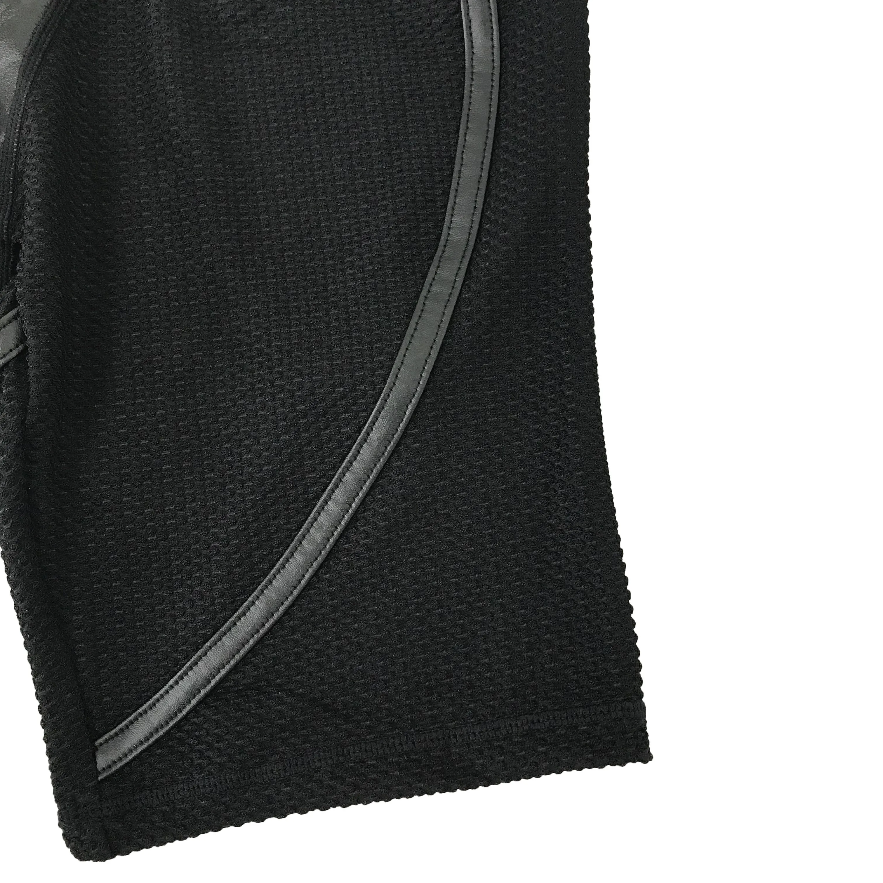 Мягкий черный Фитнес шорты для бега Для женщин с высокой талией, из лоскутов спортивные шорты для тренировок кожа Треугольники для спортзала атлетики байкерские шорты