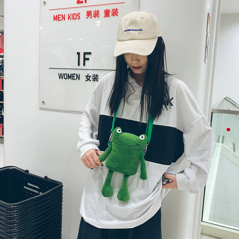 Fur Funny Small Bag Women New Cartoon Frog Messenger Bag Plush Doll Student Cute Girl ShoulderBag 