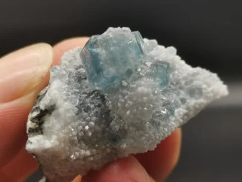 

20.5g.Natural green blue fluorite, crystal mineral crystal specimen