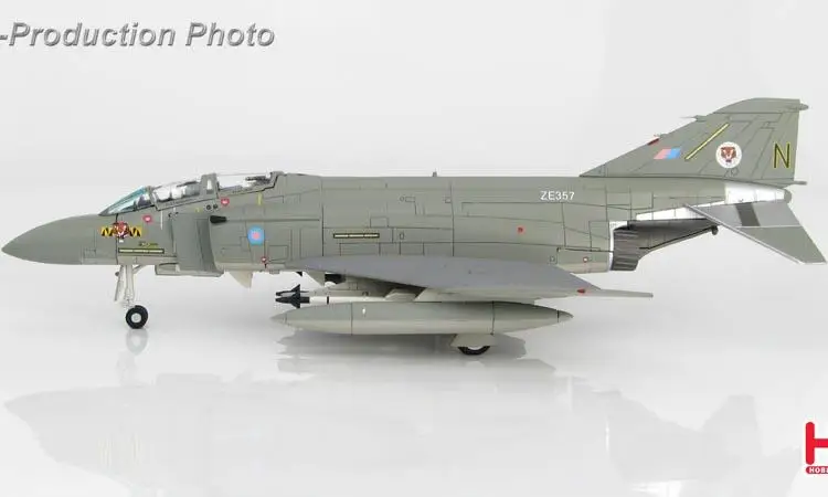 Мастер хобби Британский Макдоннелл Дуглас F-4J Phantom 1/72 литье под давлением модель самолета