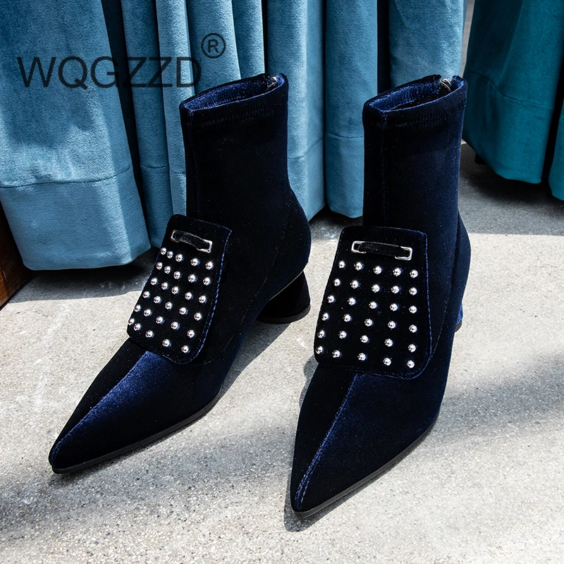 Chaussures femme Новая зимняя обувь женские ботинки-мартинсы, лаковая кожа с заклепками украшения ботинки в байкерском стиле; женская обувь; mujer - Цвет: blue suede