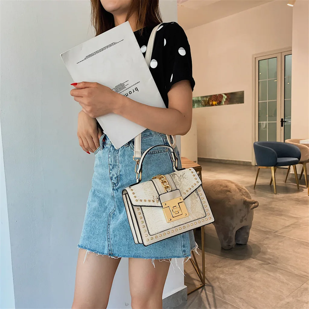 Women Retro Serpentine Crossbody Bags Appliques Hasp Handle Bag Shoulder Bags Baguette High Quality Leather Flap