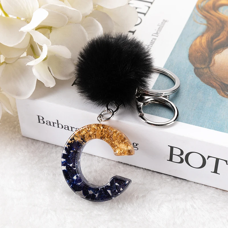 Portachiavi Con Iniziale Lettera J, In Resina, Con Farfalla, Sfera Di Peluche E Nappa, Per Borsa O Zaino