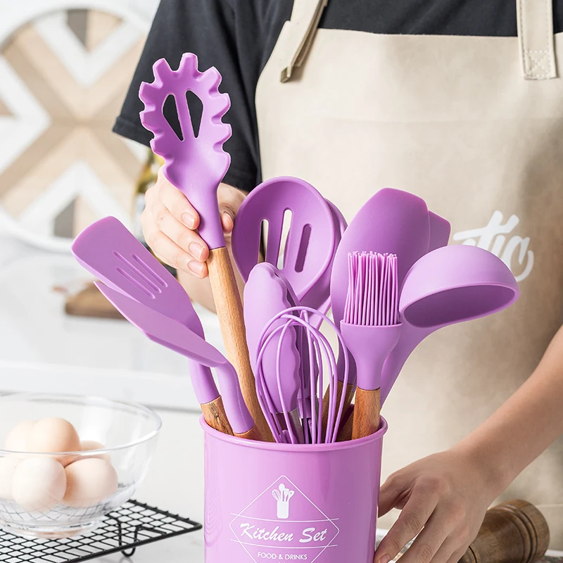 https://ae01.alicdn.com/kf/H60b24d39d21a4134b55218b58cc826f8M/Food-Grade-Silicone-Kitchen-Cookware-Utensils-Non-stick-Pan-Spatula-Spoon-Wooden-Handle-Practical-Cooking-Tools.jpg