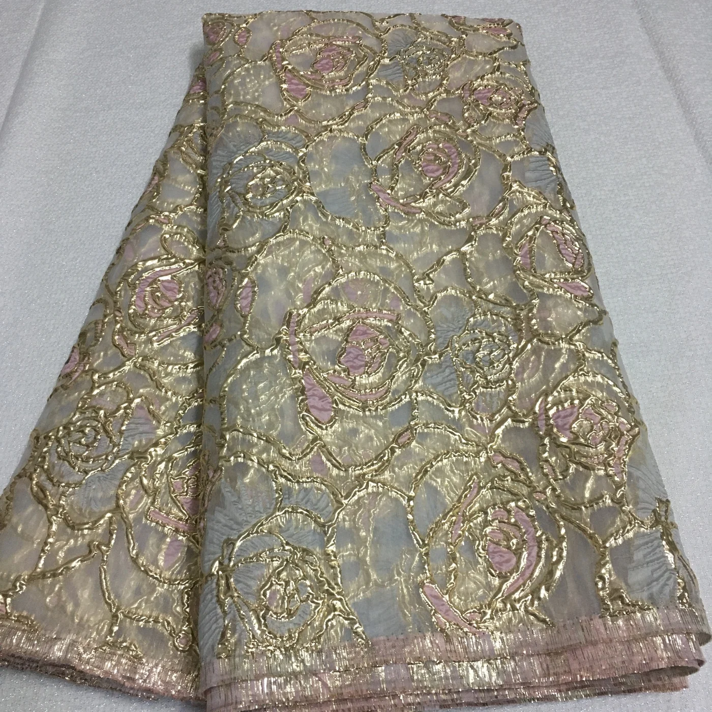 

2020 Hot Selling African Brocade Lace Fabric With Jacquard Weave French Tulle Lace Fabrics For Fashion Big Occasion KJK20108E