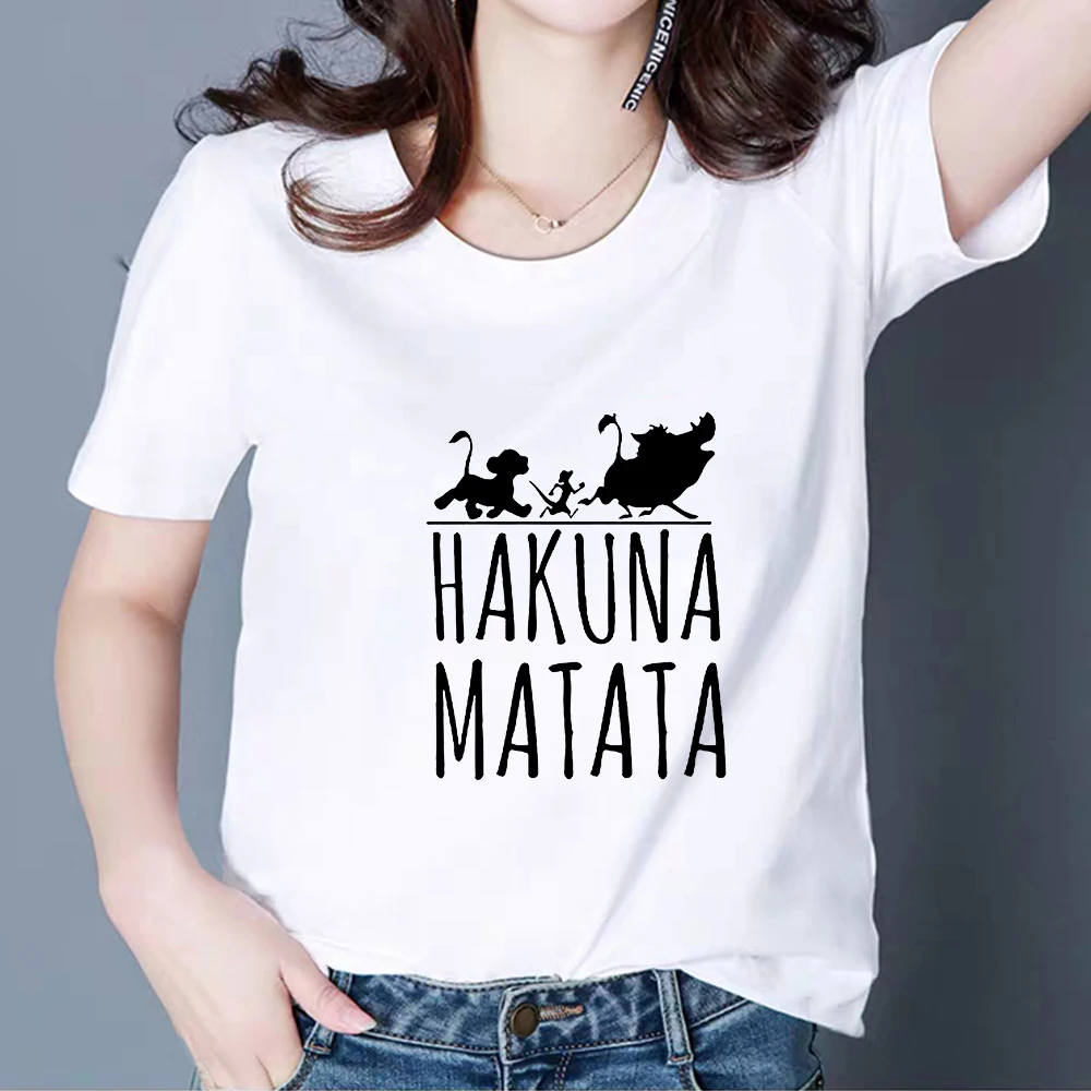 

The HAKUNA MATATA English Print T-shirt Is Loose Domineering Casual Lazy Can Be Paired With A Harajuku Punk Hip Hop T shirt