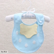 Милые детские нагрудники с стереоскопическим рисунком клубники для малышей, Детские Водонепроницаемые Слюнявчики, полотенце из хлопка, подходит для детей возрастом до года