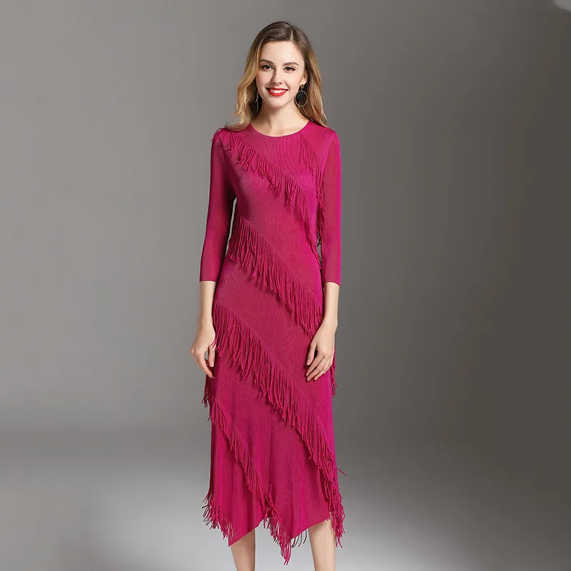 

Plus Size Dress 2019 Women's Autumn Fashion Tassels Round Neck Three Quarter Sleeves Solid Color Elastic Miyake Pleated Dress