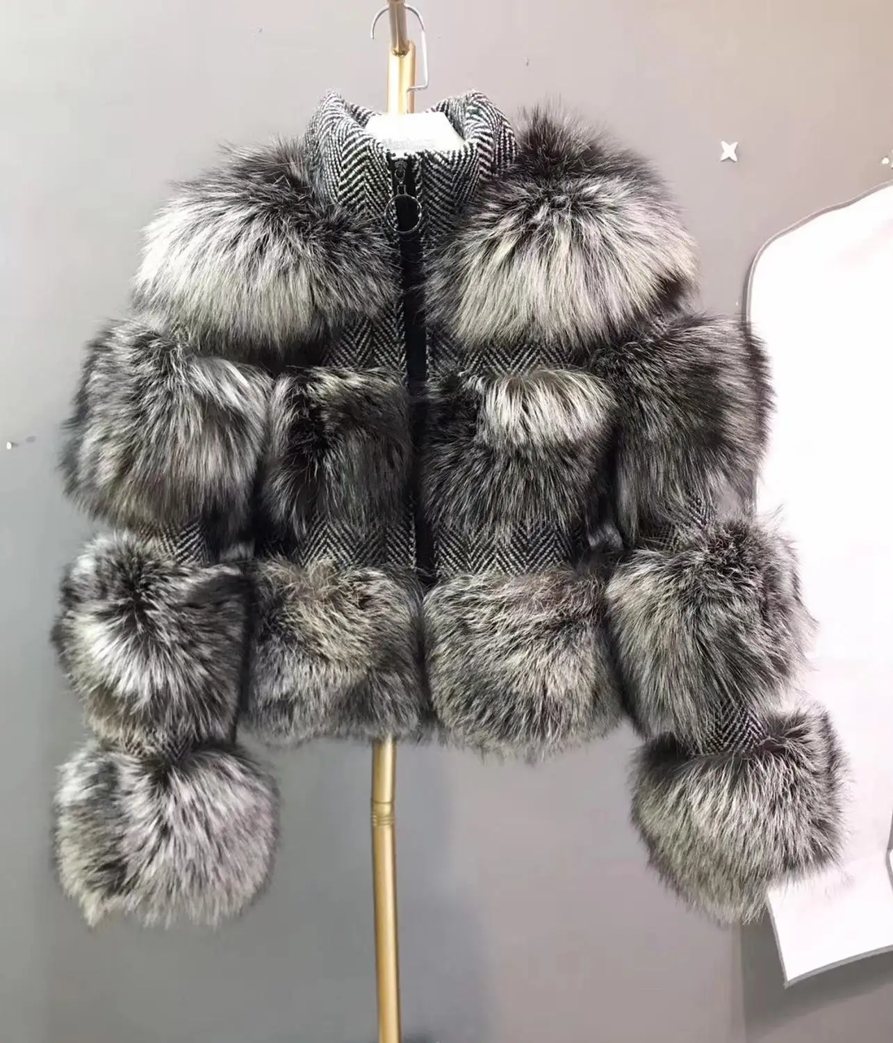 Осень зима женские высококачественные куртки с натуральным мехом шикарные женские меховые пальто B127 - Цвет: Серебристый