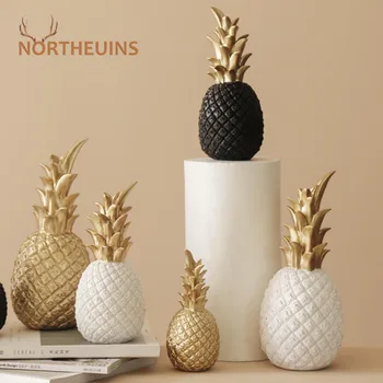 

NORTHEUINS Resin Golden Pineapple Figurines Nordic Modern Fruit Statue Desk Decor Art Christmas Gift Home Decoration Accessories