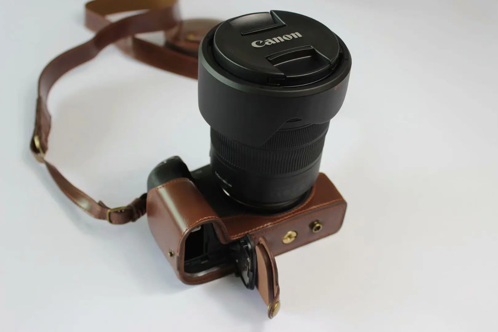 Pu Leather Camera Case Bag For Canon EOSR R EOSRP RP 24-105-45mm Lens Openning Bottom Cover With Strap Mini Pouch Wrist strap