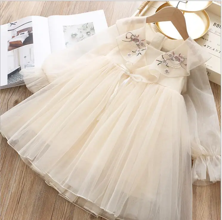 Новинка года; сезон весна; сетчатые платья с цветочной вышивкой для маленьких девочек; милая одежда принцессы для девочек; 5 шт./партия;