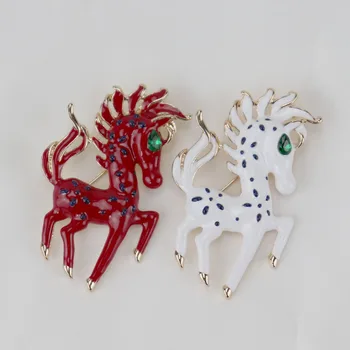 

New European and American retro style Enamel Inlaid semi-precious stones Spotted horse fashion brooch