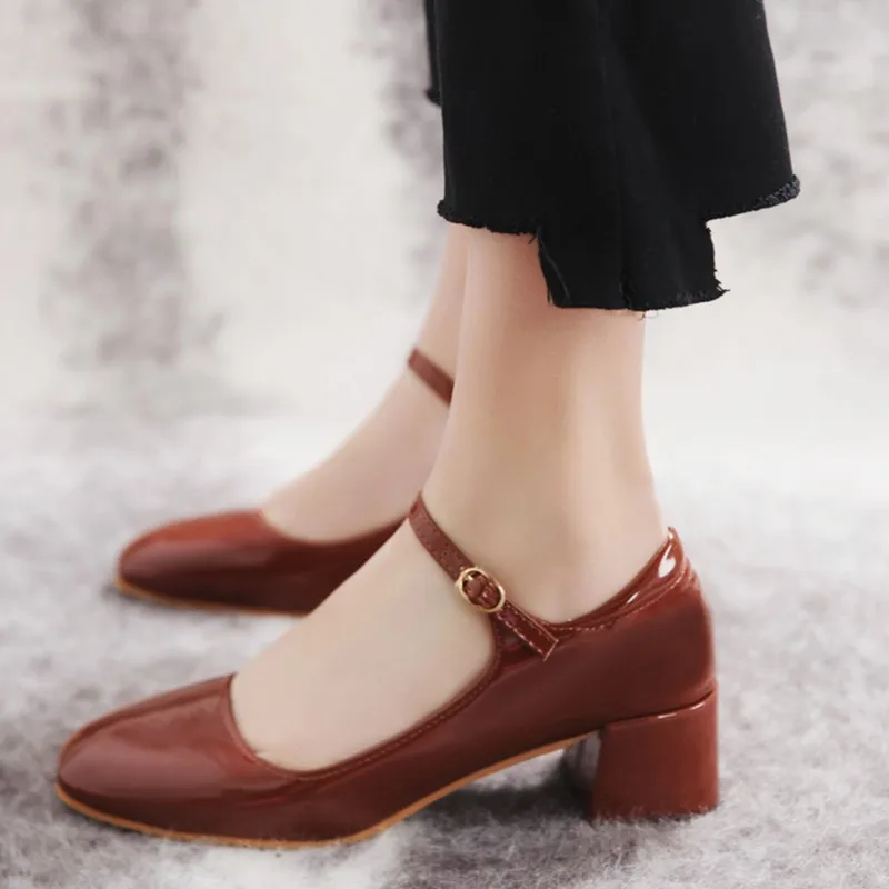 

HEE GRAND Patent Leather Pumps Women 2019 Autumn Med Chunky Heel Retro Square Toe Female Work Shoes WXG718