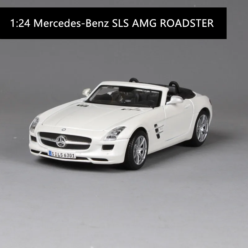 Maisto 1:24 Mercedes-Benz AMG сплав гоночный автомобиль-трансформер модель автомобиля Моделирование Украшение автомобиля коллекция Подарочная игрушка - Цвет: SLS AMG