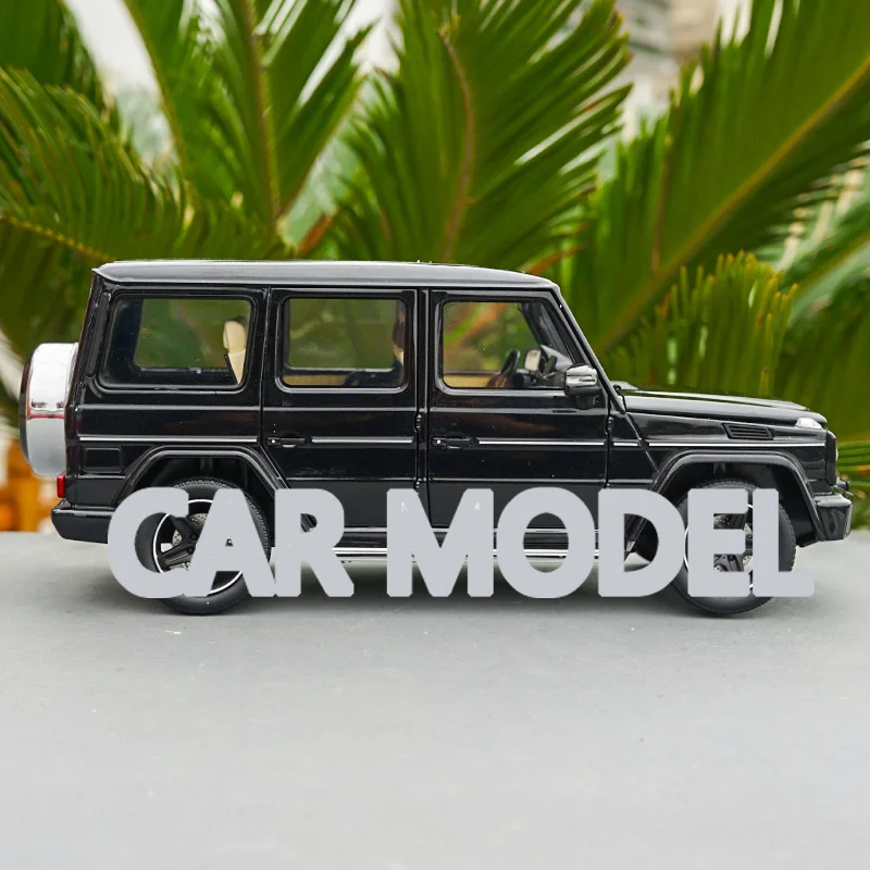 Автомобили игрушечные из сплава в масштабе 1:18 оригинальные авторизованные