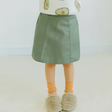 Осенние модные однотонные кожаные юбки для девочек г., модная Милая юбка для маленьких девочек, 3 цвета 1-6Y