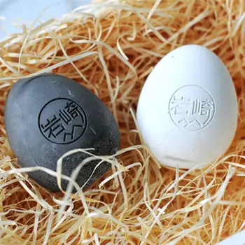 

2pcs Diatomite Refrigerator Odor Deodorizer Ball Fishy Musty Odor Eliminator Neutralizer Air Freshener Purifier (Random Color)