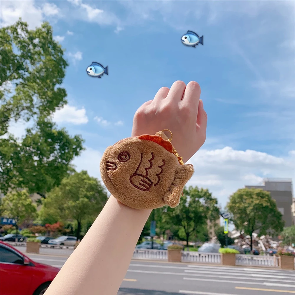 

Flannel Soft Fish Coin purse Embroidery Brown Korea Girls Mini Money Bag Key Case Card Holder Wrist Bags Pendant For Girl Bag