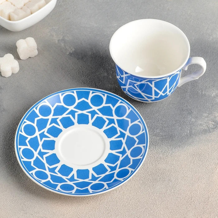 36 блюдец 14 синих и 22