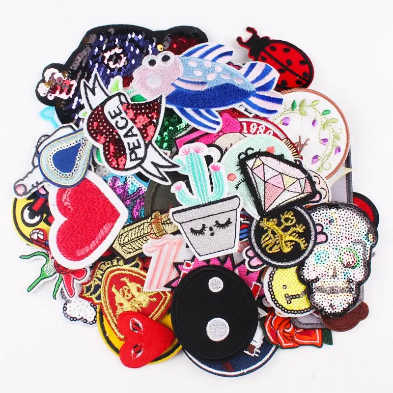 

Nicediy 20pcs/lot Hippie Embroidered Patches Cheap Mixed Patch Fashion Cartoon Random Sew On Patch Iron On Parches For Clothing