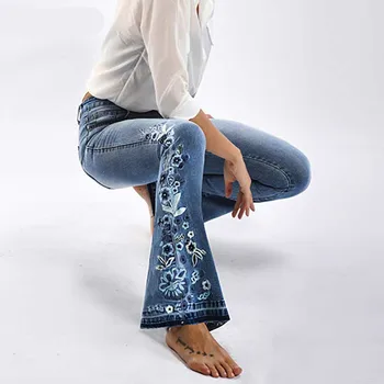 

XUXI 2019 Women Jeans Embroidery Stretching Flare Elasticity Bell-Bottoms Jeans Girls Light Blue Trousers Large Size FZ0034
