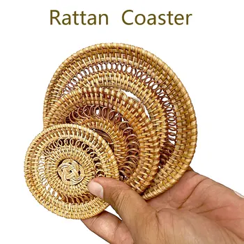 

1PC Handmade Round Rattan Placemat Coaster Kitchen Table Bowl Mat Durable Woven Insulation Placemats Coaster Teapot Mat 3 Sizes