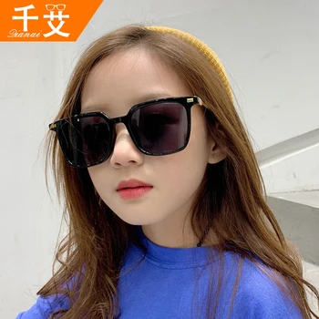 

2020 Fashion Kids cat eye rivet Sunglasses Boys Girls Baby Infant Fashion Sun Glasses Eyewear Children Shades Luxury Sun glasses