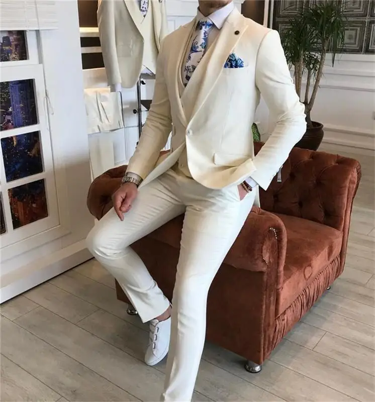 3-Pcs-Men-Suits-Wedding-Groomsmen-Tuxedos-Peaked-Lapel-Suits-Design-for-Wedding-Dinner-Party-Business (3)