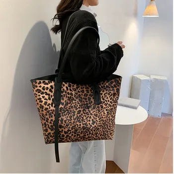 

Autumn 2020 New Fashion Single Shoulder Women's Bag Large Capacity Leopard Pattern Underarm Tote Bag A650