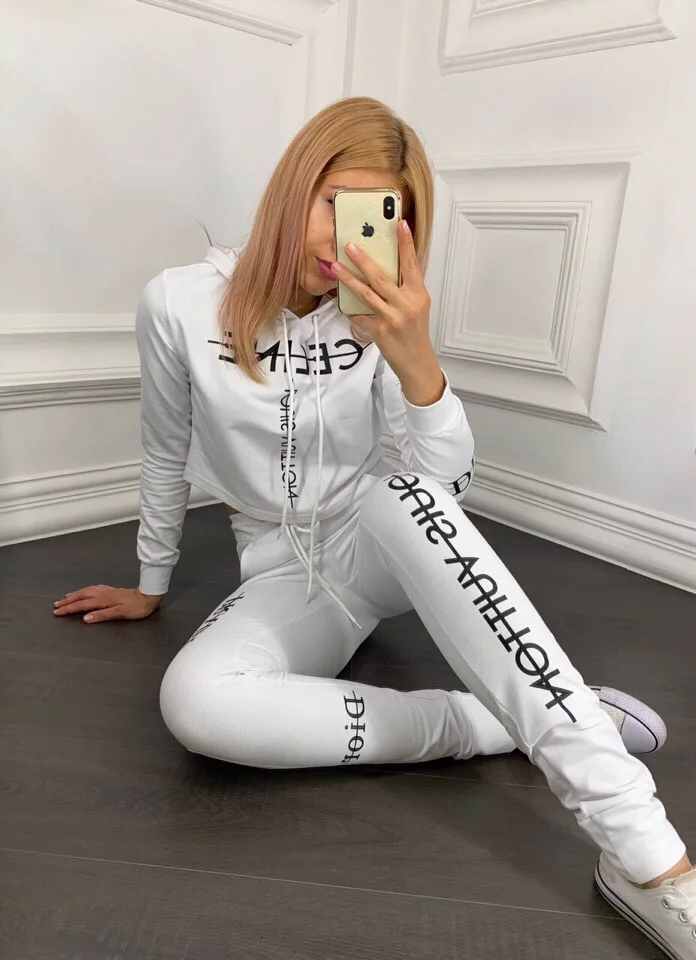 11986327344_1796850943