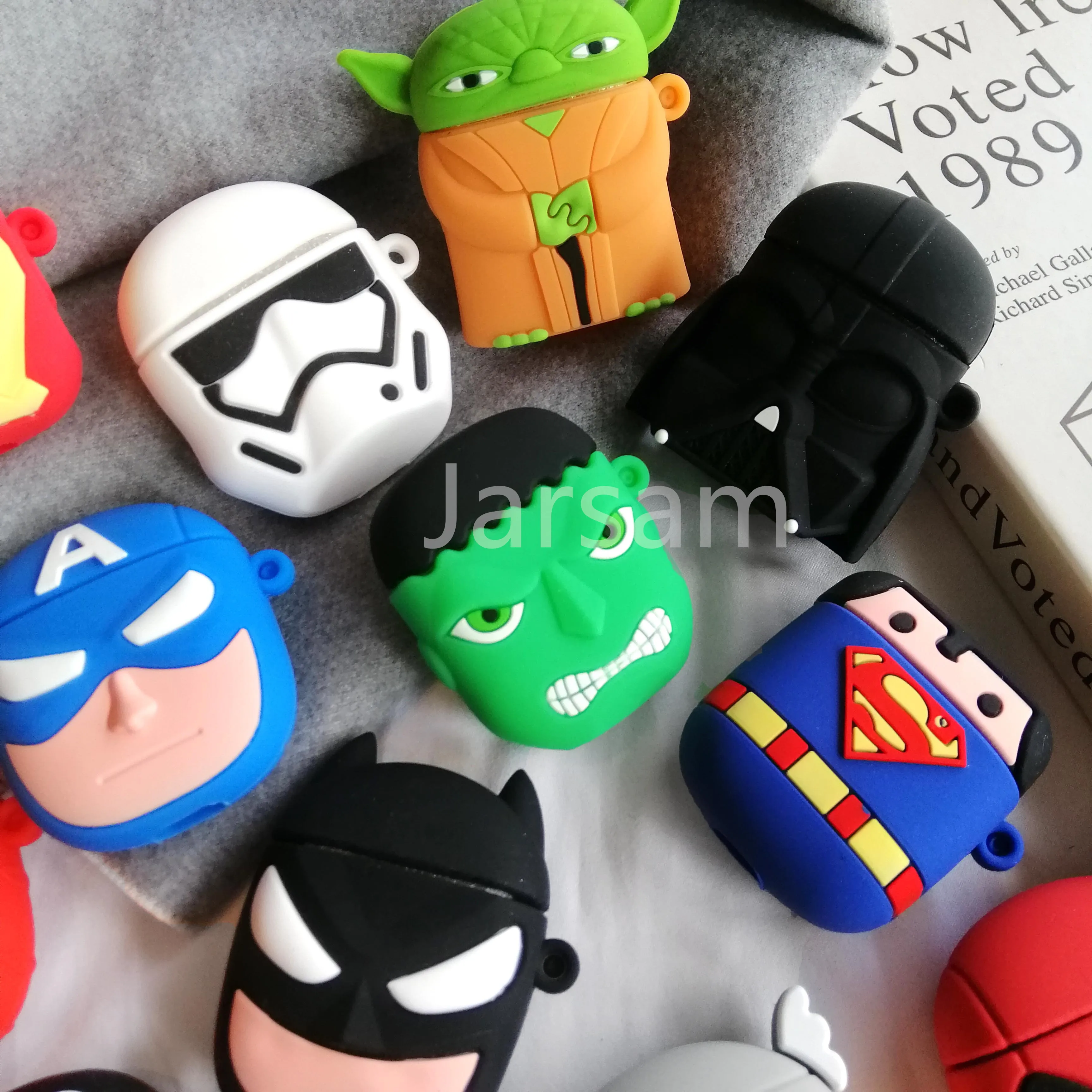 

For AirPods Case Cute hero Cartoon Bear silicone Earphone Case with Ring Strap Cover For Apple Airpods 2 Case fundas