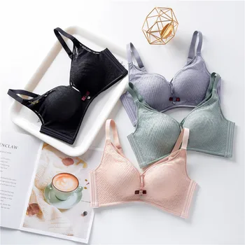 

2020 Bra Female Lace Cross Strap Design Gathering Adjustable No Steel Ring Soft Comfortable No Trace