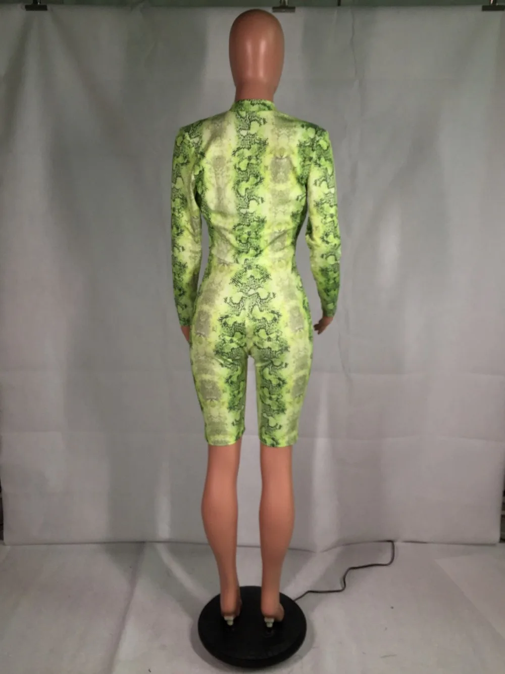 11480702533_1416585202