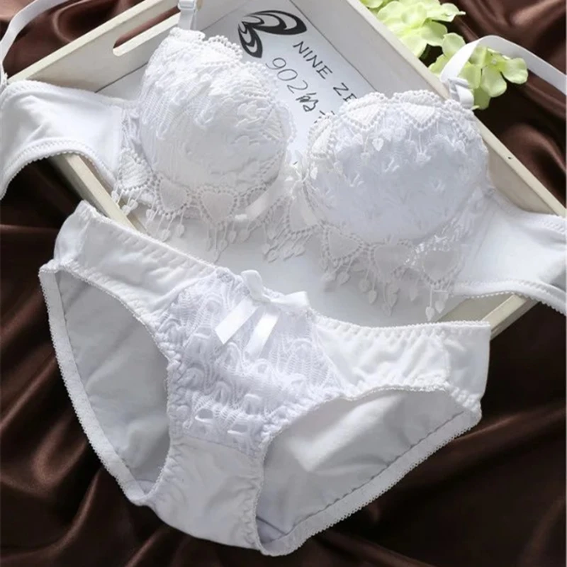 Mode mode Spitze Sexy Bh Set Tiefem V-ausschnitt Push-Up Unterwäsche Heißer-verkauf Vintage Einfarbig Bh Slip gepolsterte Dick_voghion.com